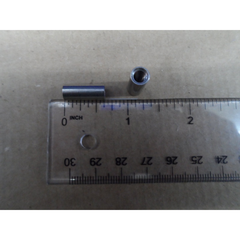 10-32 X 5/8 X 1/4 OD SS SPACER [AA6139]